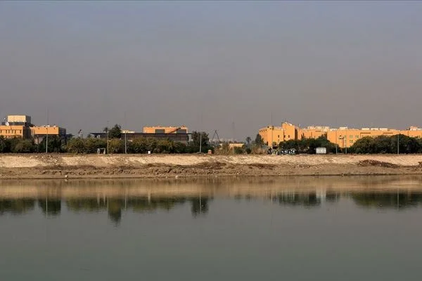 ABD'nin Bağdat Büyükelçiliği yakınlarına füzeli saldırı