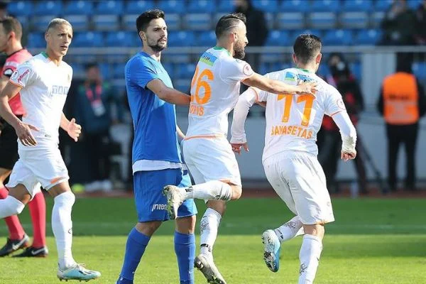Alanyaspor kupada çeyrek finale yükseldi
