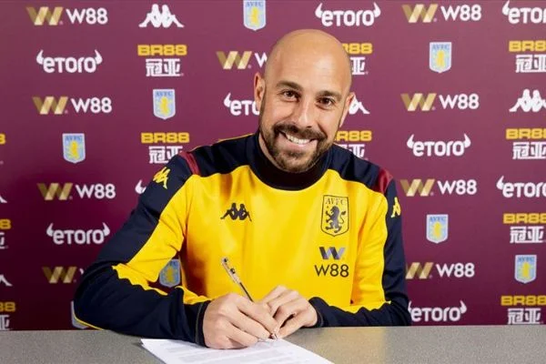 Aston Villa kaleci Reina'yı kiraladı