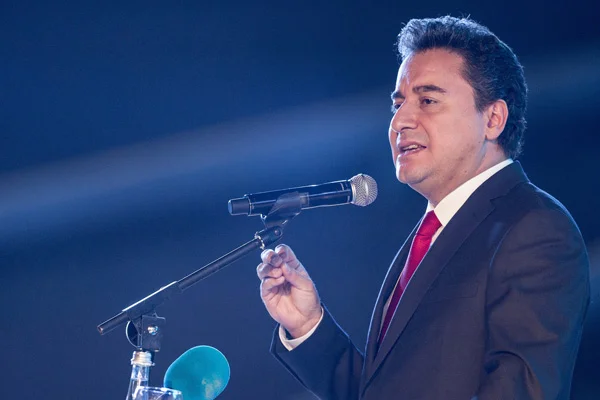 Babacan'ın ofisinden açıklama: Parti ne zaman kurulacak?