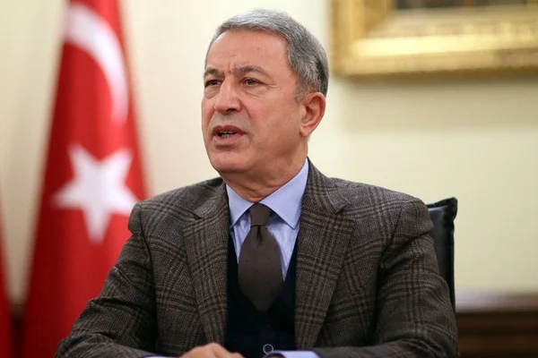 Bakan Akar'da Yunanistan'a: Hakkımızı çiğnetmeyiz