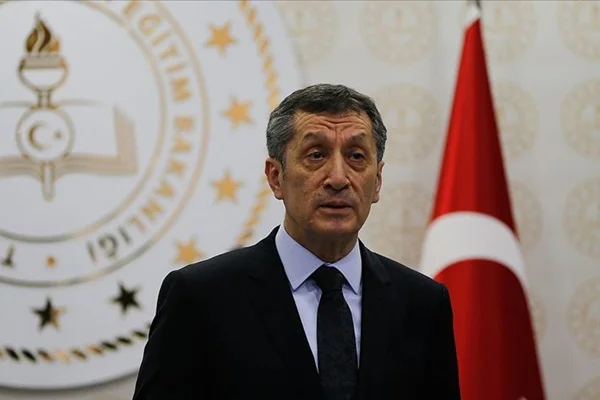 Bakan Selçuk: Birkaç okulumuzda ciddi çatlaklar biçiminde hasarlar var