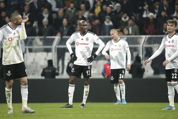 Beşiktaş son 26 sezonun en kötü averajını yakaladı