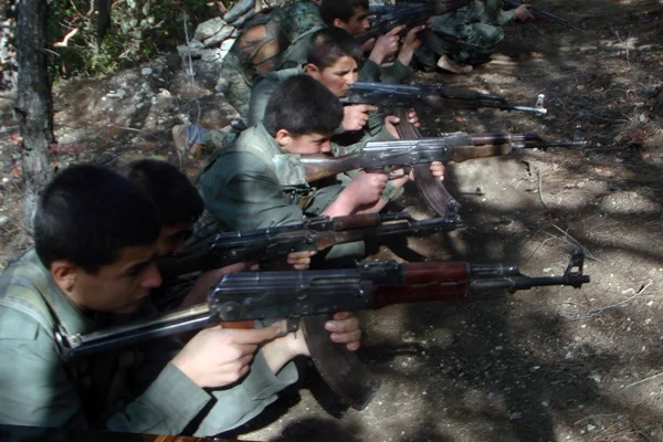 BM İnsan Hakları Konseyi: YPG, çocukları kullanıyor