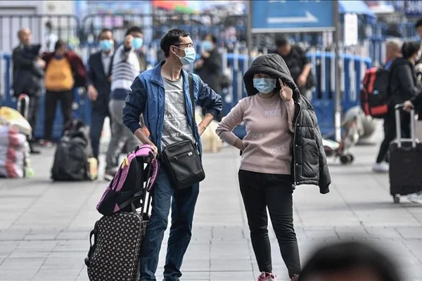 Çin'de salgının başladığı Vuhan şehrinde toplu ulaşım askıya alınacak