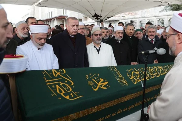 Cumhurbaşkanı Erdoğan, Vanlıoğlu'nun cenaze törenine katıldı