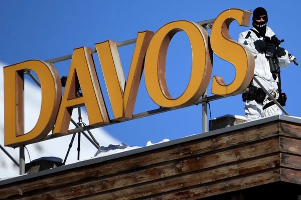 'Davos'ta tesisatçı kılığında iki Rus ajan yakalandı'