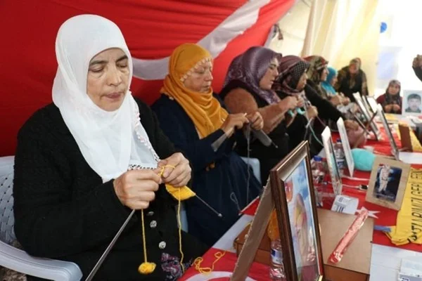 Diyarbakır annelerinden depremzedelere destek