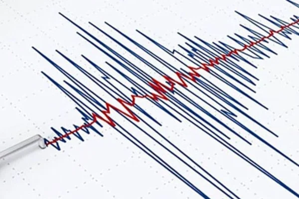 Doğu Türkistan'da 6,4 büyüklüğünde deprem
