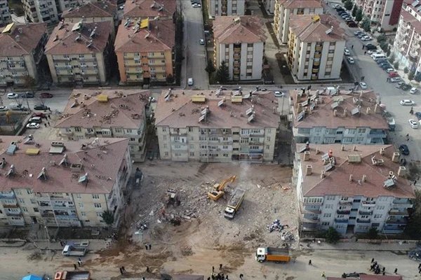 Elazığ depremiyle ilgili 8 farklı soruşturma