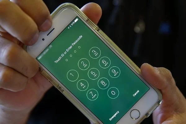 FBI ile Apple arasında yeni şifre kırma tartışması