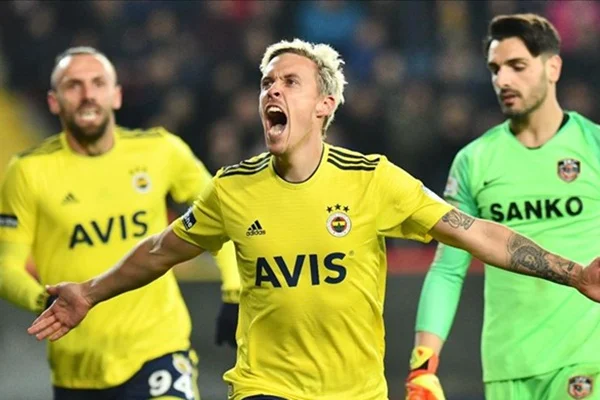 Fenerbahçe 2-0 yendi