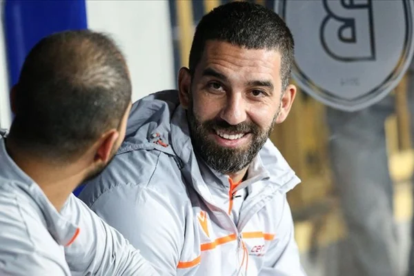 Galatasaray'da 'Arda Turan' hareketliliği