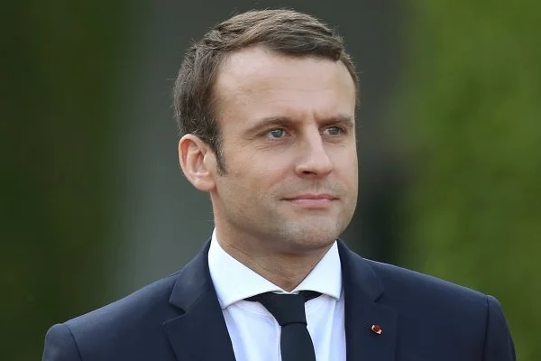 Göstericilerden Macron'a: Seni evinden almaya geliyoruz