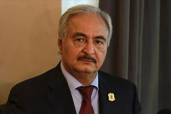 Hafter güçlerinden Trablus ve çevresine girecek sivil uçakları düşürme tehdidi