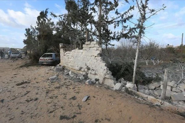 Hafter'in ateşkes çağrısını reddetmesinin ardından başkentte patlama sesleri