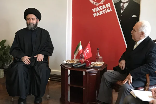 Hamaney'in temsilcisi Doğu Perinçek'i ziyaret etti