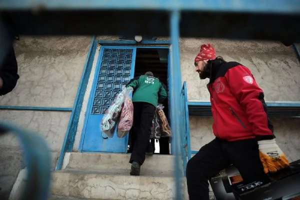 İHH'dan depremden etkilenen Süryani kilisesine yardım