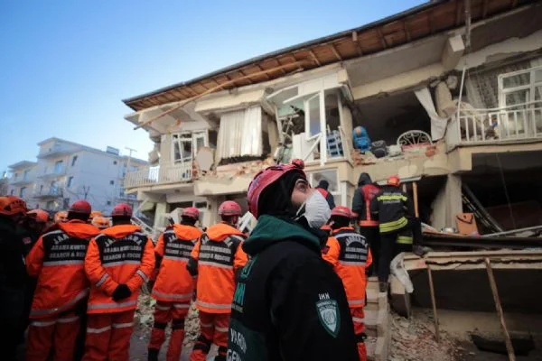 İHH ekipleri deprem bölgesinde
