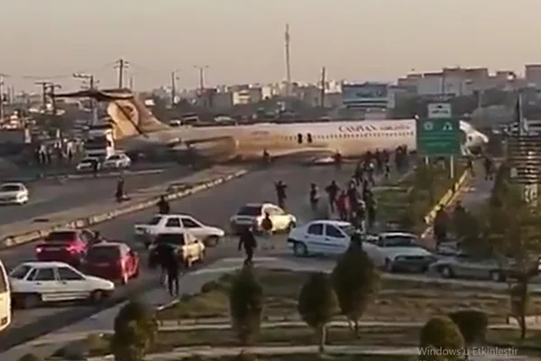 İran'da yolcu uçağı pistten çıktı