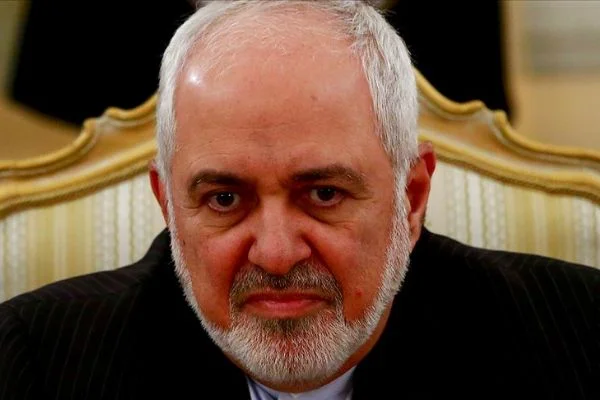 İran Dışişleri Bakanı Zarif'ten 'yanlışlıkla' düşürülen yolcu uçağı için özür