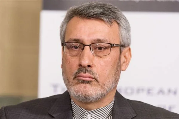 İran'ın Londra Büyükelçisi Dışişleri Bakanlığı'na çağrıldı