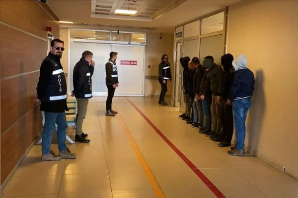İstanbul'da göçmen kaçakçılığı ve insan ticaretine ağır darbe