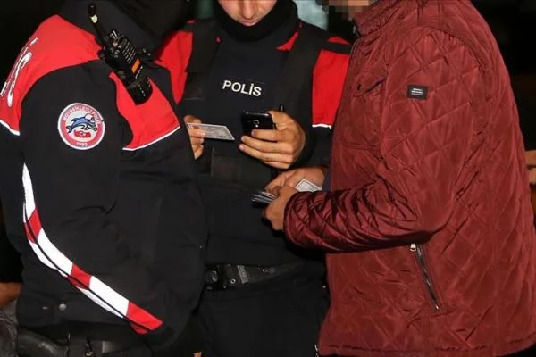 İstanbul'da yılbaşı gecesi 148 bin 790 kişiye güvenlik sorgulaması yapıldı