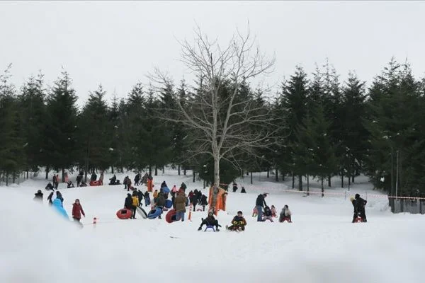 Kartepe'de kar kalınlığı 132 santimetre ölçüldü