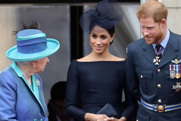 Kraliyette hayal kırıklığı: Prens ve Düşes, Kraliçe Elizabeth'e danışmamışlar