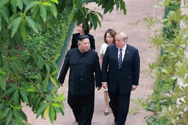 Kuzey Kore'den, Kim'e doğum günü tebriği gönderen Trump'a gönderme!