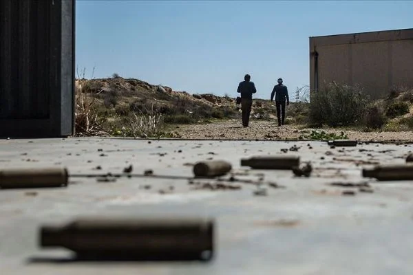 Libya'daki Hafter milisleri başkent çevresinde ateşkesi ihlal etmeyi sürdürüyor