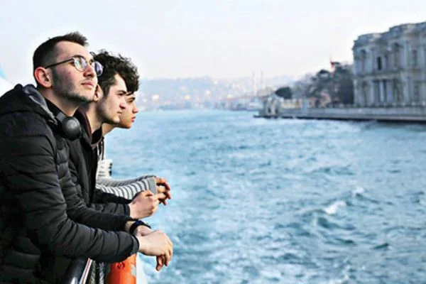 Liseliler Çekmeköy Belediyesi sayesinde İstanbul Boğazı'nın tadını çıkarıyor