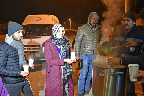Manisa'da 3,5 saatte 132 artçı sarsıntı