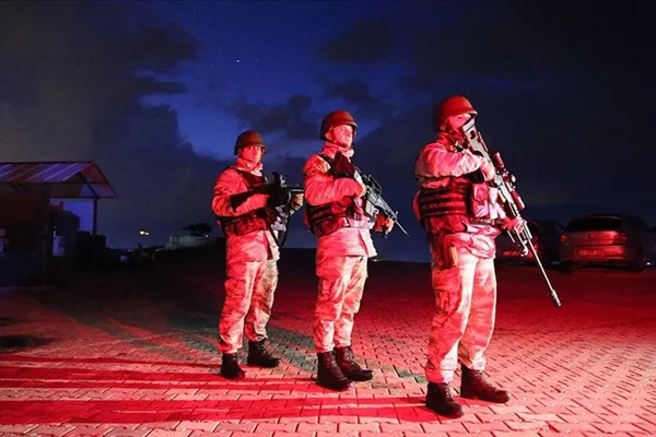 Mehmetçik yeni yılı nöbette karşıladı