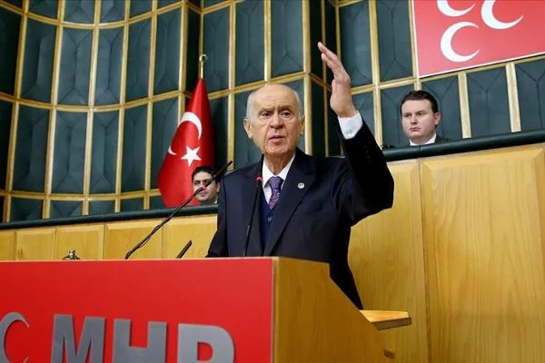 MHP Genel Başkanı Bahçeli: CHP'ye diyorum ki, çadır tiyatronuzu ya Kandil'de kurun ya da Pensilvanya'ya açın
