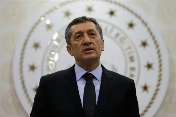 Milli Eğitim Bakanı Selçuk'tan 'rehber kitap' açıklaması