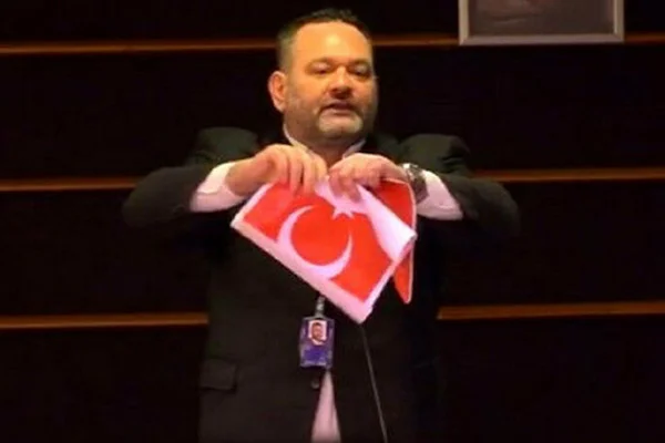 MSB'den Yunan vekile sert tepki: Çaresiz, şımarık çocuklara al sancağımızın gücünü göstereceğiz