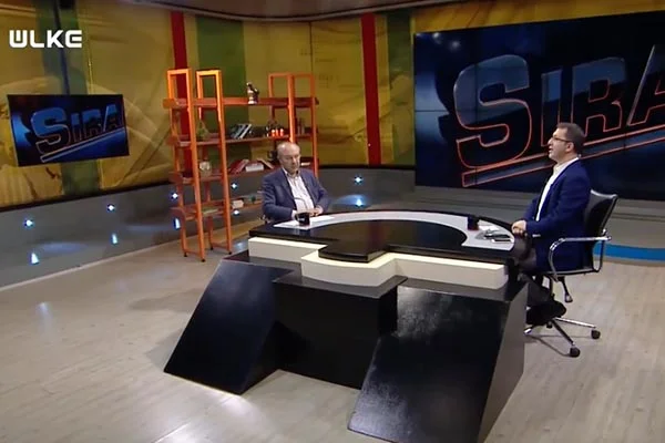 Muhafazakâr kanaldaki 'yılbaşı yorumu', İslâmi kesimde tartışmalara yol açtı