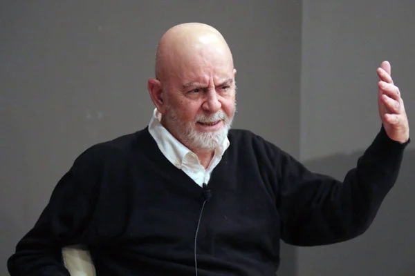 Mustafa Kutlu: 'İslam aleminin başındaki bela kapitalizmdir'