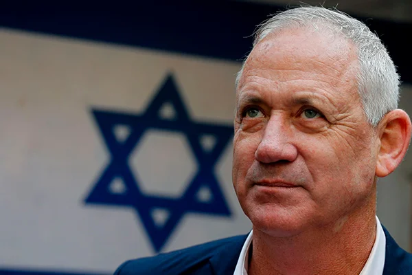 Netanyahu'nun tuzak kurmasından korkan Gantz, Trump'ın davetini reddetme eğiliminde!
