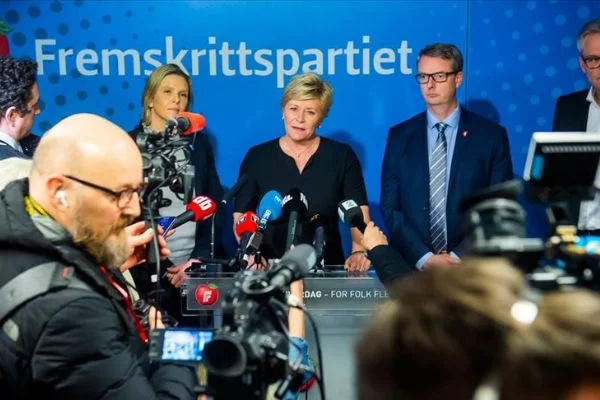 Norveç'te koalisyon hükümetinde 'DEAŞ' krizi
