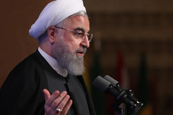 Ruhani: Gerilimi artıran, ABD'nin bölgedeki varlığı