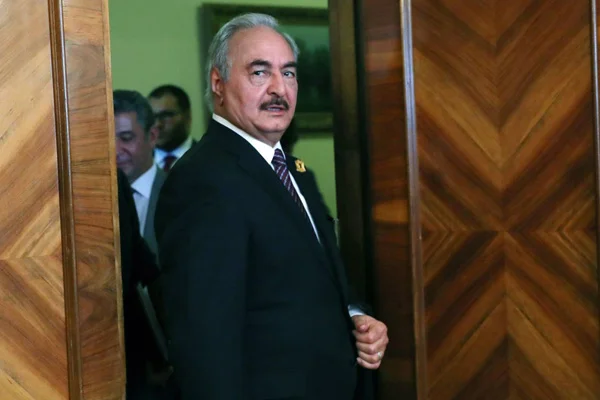 'Rusya, ateşkes anlaşmasını imzalaması için Hafter'e baskı yapıyor'