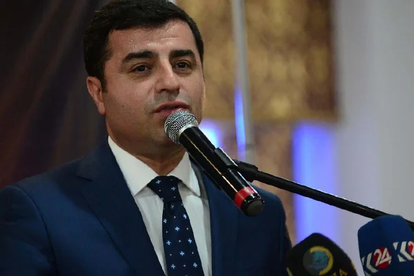 Selahattin Demirtaş'ın kitapları İBB bünyesindeki internet sitesi üzerinden satışta