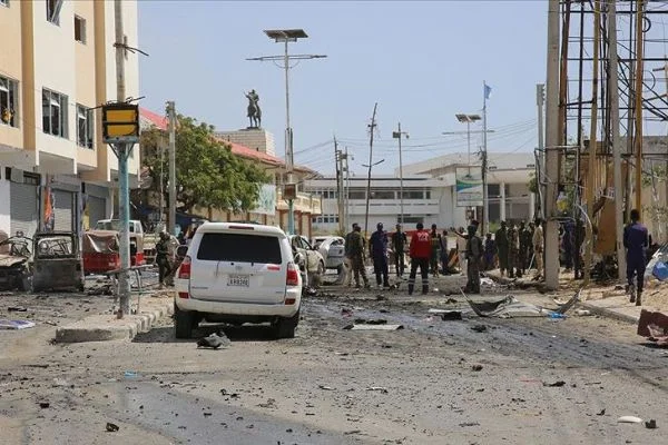Somali'de meclis binası yakınında bombalı saldırı