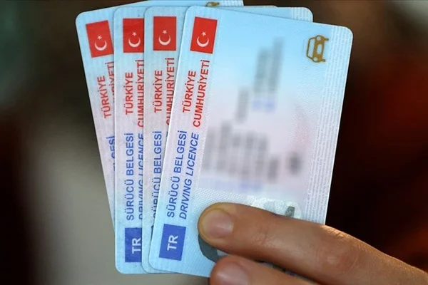 Sürücü belgelerinin değiştirilme süresi uzatıldı