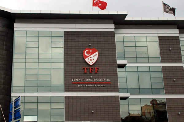 TFF'den Beşiktaş ve Fenerbahçe'ye ret