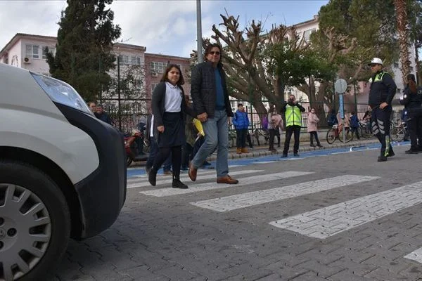 Trafikte yaya önceliği kuralını ihlal edenlere ceza yağdı