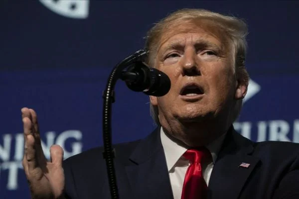 Trump, İran tehditlerini sürdürüyor